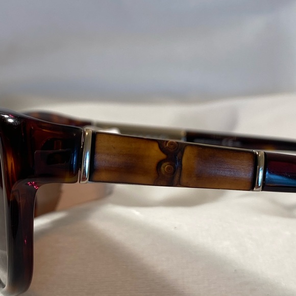 Authentic Gucci sunglasses - Picture 3 of 8